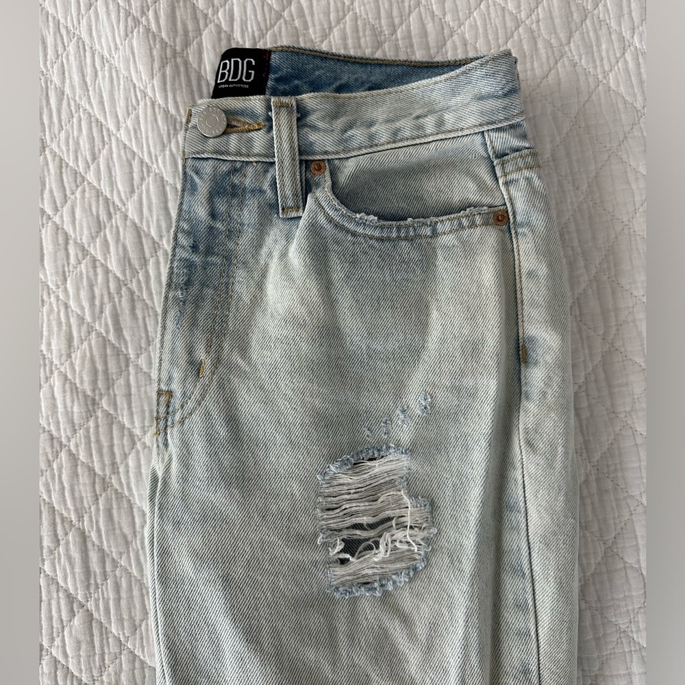 Light Washed Jeans